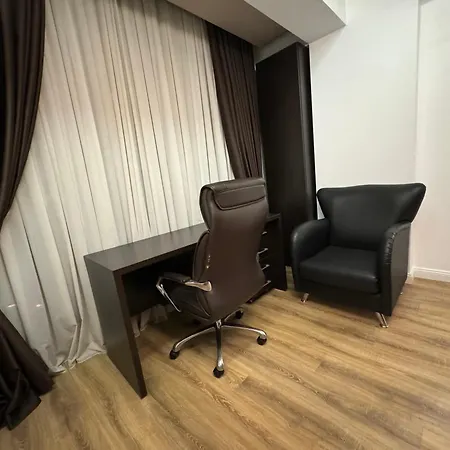 Bratu Apartment *